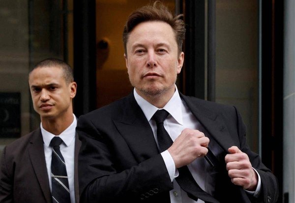 星速配资 极目锐评丨关税政策直戳特斯拉的肺管子，心疼马斯克三十秒！